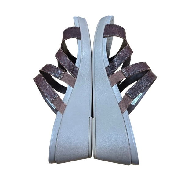CROCS Leigh-Ann Leather Brown Wedge Sandals women’s Sz 8 - Picture 3 of 10